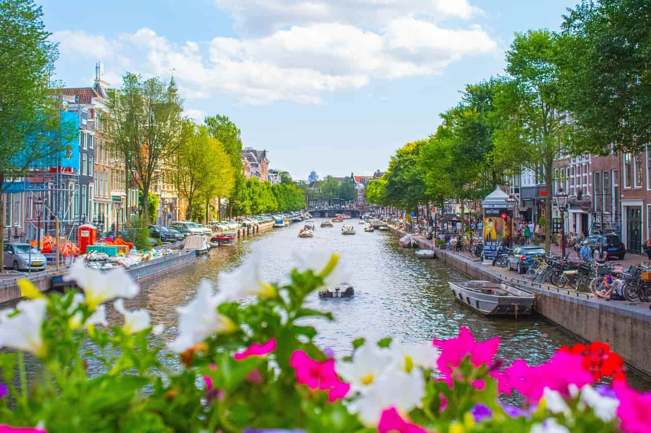 أسعار تكلفة السياحة في هولندا بالريال السعودي